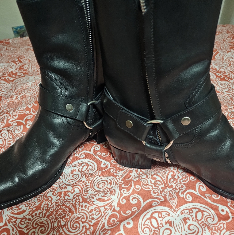 Saint Laurent Black Leather Footwear